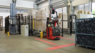 Video zum Einsatz der autonomen Hochhubwagen L-MATIC von Linde Material Handling